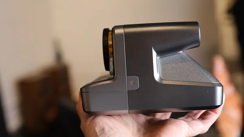 Polaroid təxminən 290 manatlıq Mod ani fotoaparatını təqdim etdi