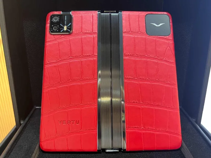 vertu fold 3