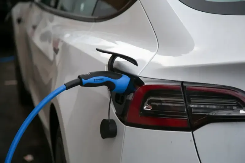 elektromobil şok təsiri