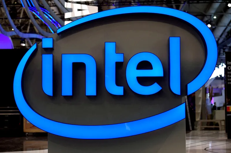 Intel is a sick company. It has to separate manufacturing from development"  | Ctech