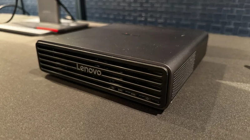 96 nüvəli prosessor, 2 TB yaddaş: AMD yeni AI iş stansiyası təqdim etdi