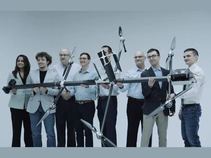 astrio dronu 3 metrdir