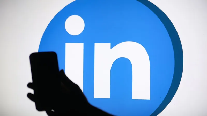LinkedIn is expanding its AI training to member profiles in the EU |  Mashable