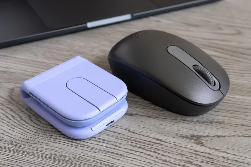 Logitech's new Mobi Fold squeezes a lot of functionality into a tiny folding  mouse | The Verge