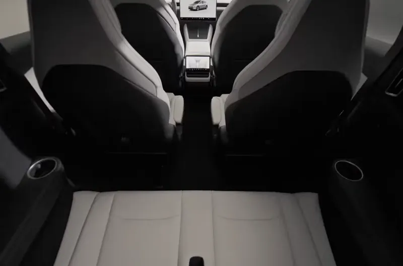 Tesla Model Y L