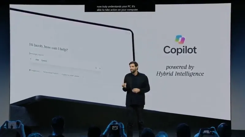 Microsoft RTX Spark çipli Surface Laptop Ultra noutbukunu təqdim etdi