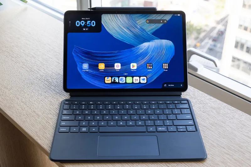 Amazon 15 ildən sonra Fire əvəzinə Alexa planşetlərini təqdim etdi