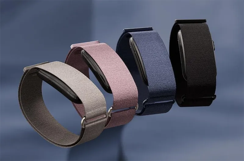 The Garmin Cirqa Smart Band pictures in all its color options.
