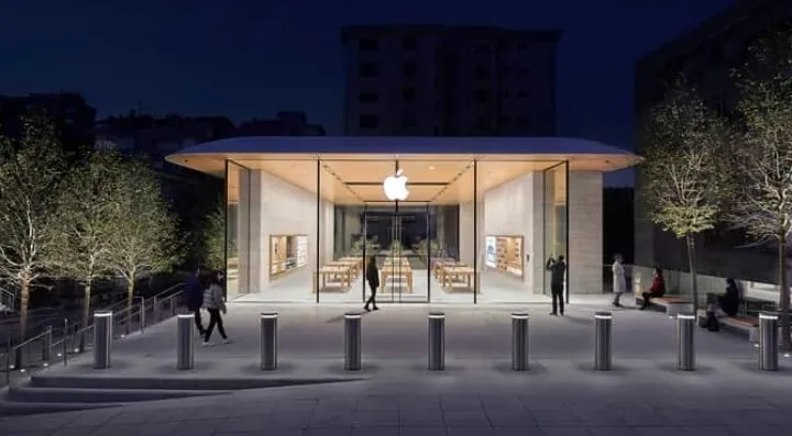 Apple iPhone 20