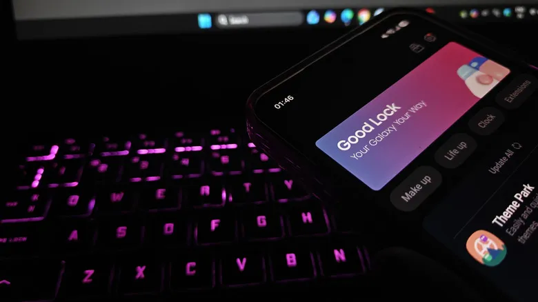 Bir çox Galaxy telefonu One UI 9 yeniləməsini aldı: panel sərbəst qurulur