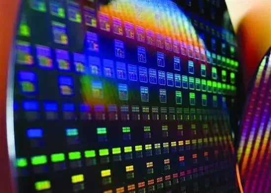 Samsung 3nm prosesini 2nm