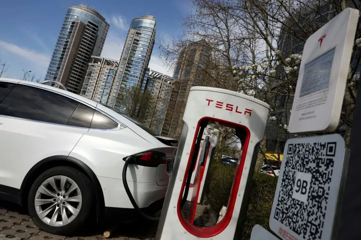 Tesla FSD