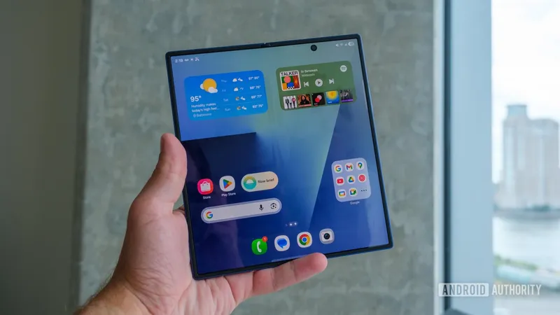 Samsung wide Fold rumor : r/GalaxyFold