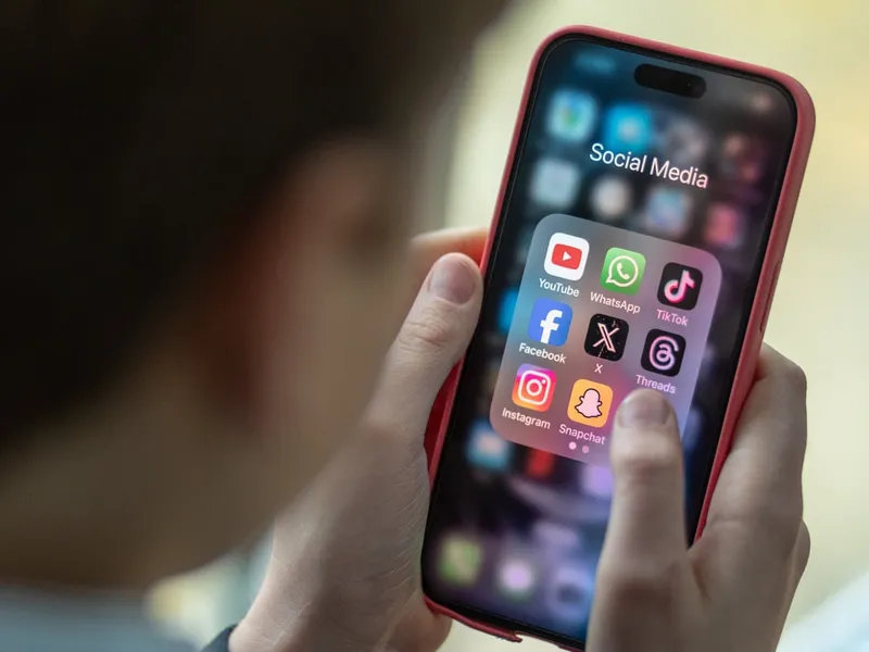 Should Australia ban children under 16 from social media – and how would it  actually work? | Social media | The Guardian