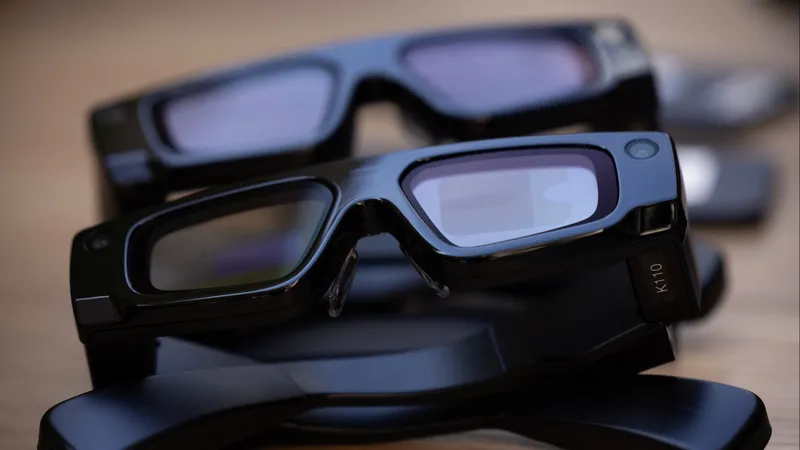 Snap Preps AR 'Specs' for 2026: Will They Thrive or Flop? | PCMag