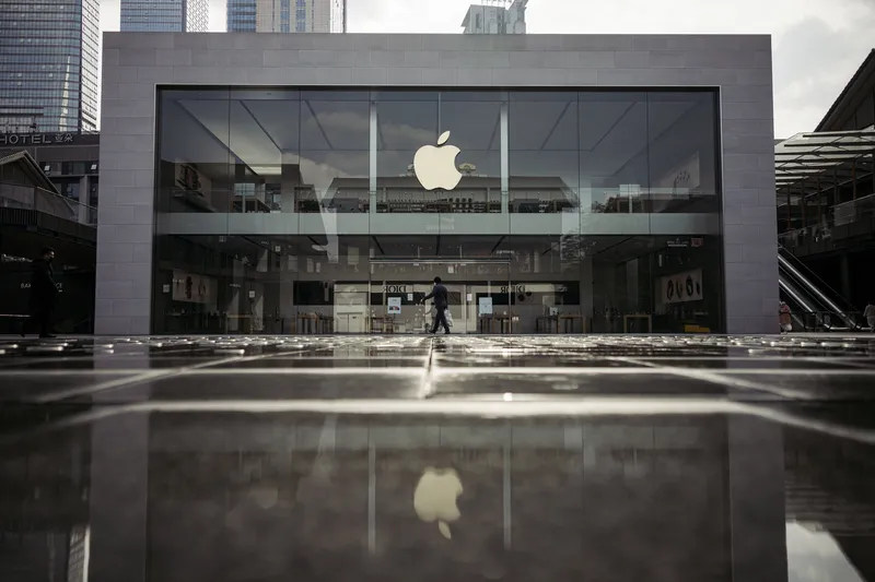 Apple's Success Story | StreetFins®