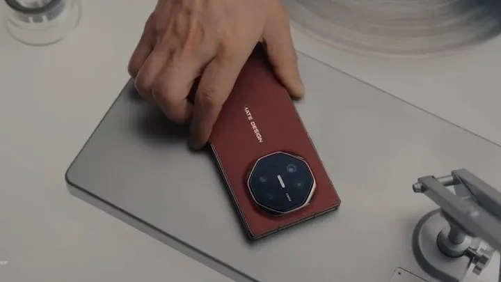 Huawei Mate XT
