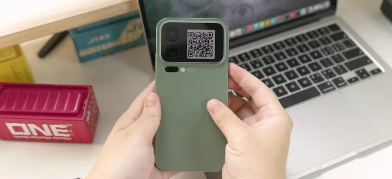 Xiaomi 18 canlı