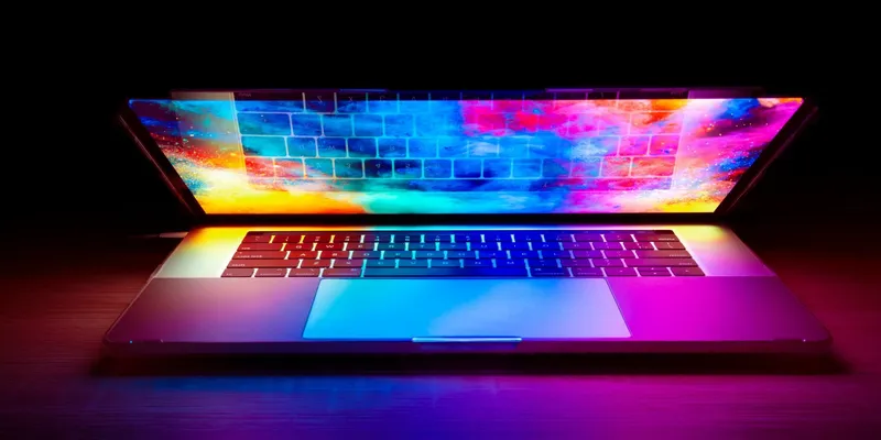 Apple ilk toxunma ekranlı MacBook Pro noutbukunu noyabrda təqdim edə bilər