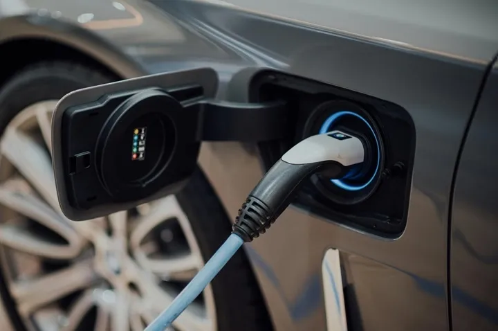 dözümlü elektromobillər