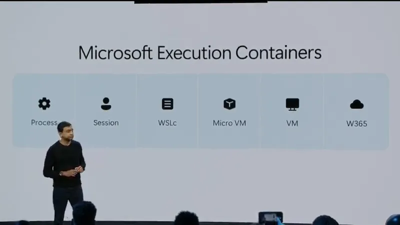 Microsoft RTX Spark çipli Surface Laptop Ultra noutbukunu təqdim etdi