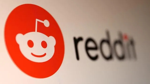 Reddit's Rise: When AI Meets Millions of Conversations. While Meta and  Google are struggling with content that's less and less "human" and  sometimes very violent, the "forum social network" remains informative and