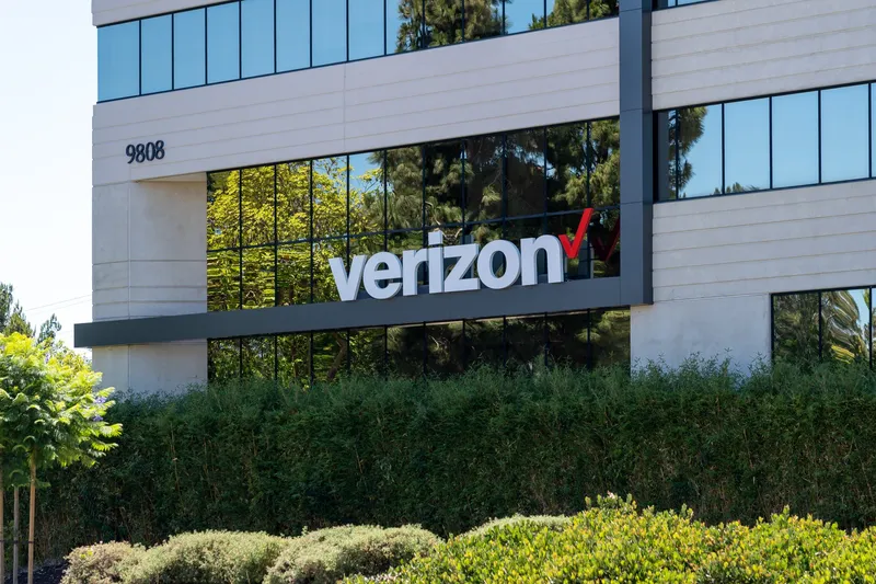 Verizon to acquire Frontier Communications for $20bn as part of fiber drive  - DCD