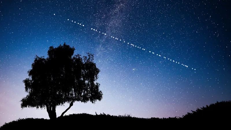 Starlink Tracker | Starlink Satellite Train 2026 Schedule | Find Starlink |  Elon Musk Satellites | Star Walk