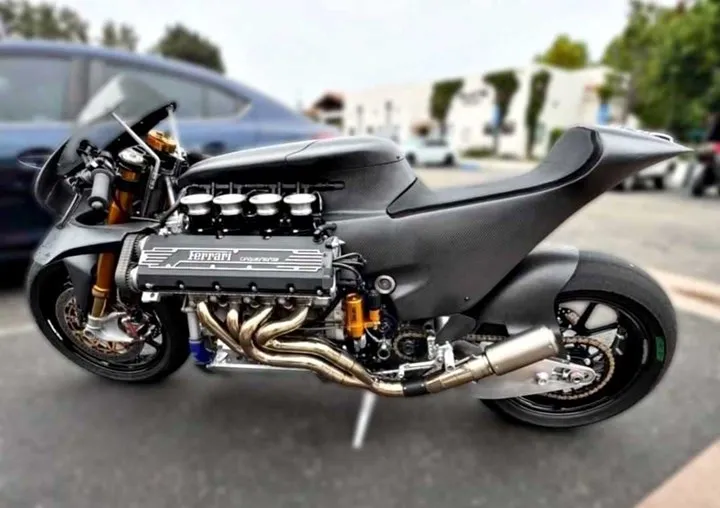 V8 Ferrari
