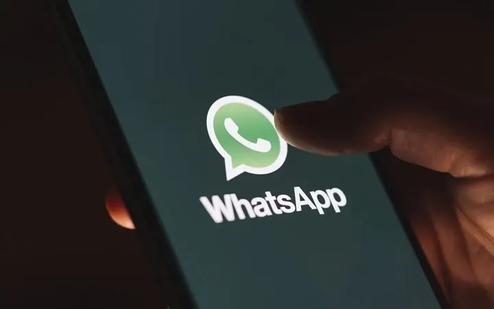 WhatsApp nömrə yığmaqla zəng