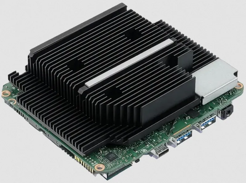 Asus NUC 14 Essential Fanless
