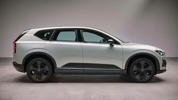Volvo EX60