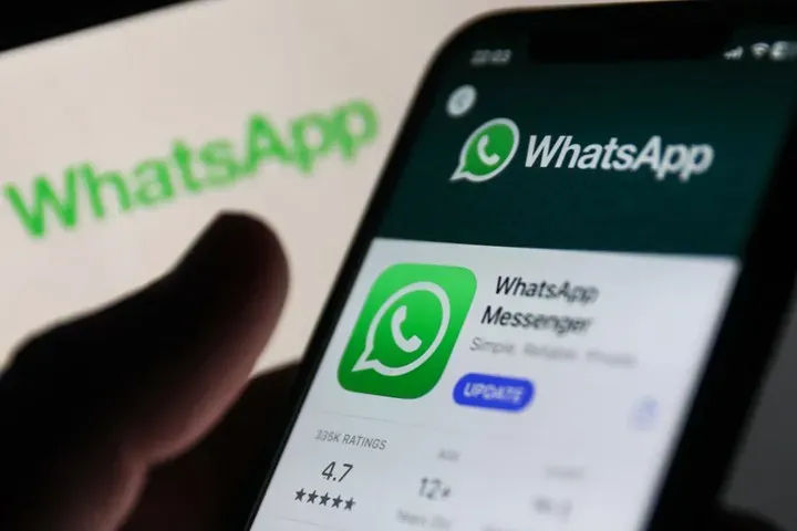 WhatsApp süni intellekt stikerləri