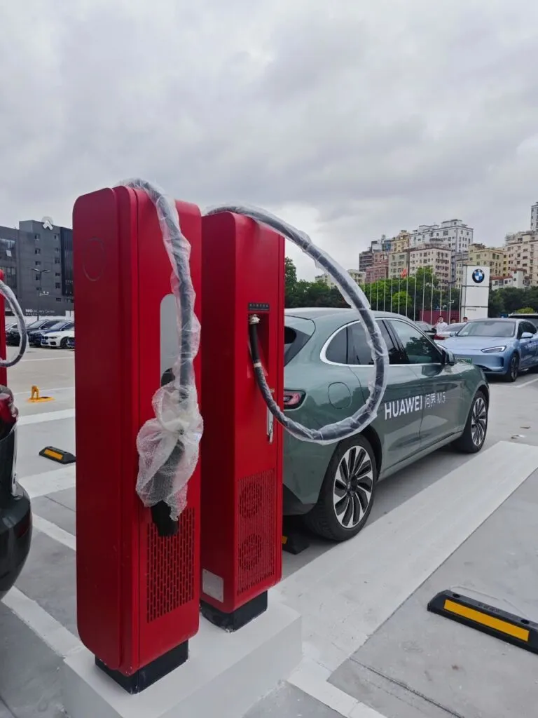 Huawei şarj stansiyaları