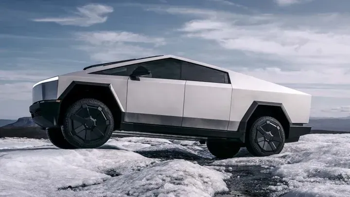 Tesla Cybertruck polad gövdəsi