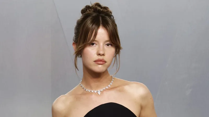 Meta Mia Goth-un saxta AI fotosunu yayan Instagram hesabını sildi