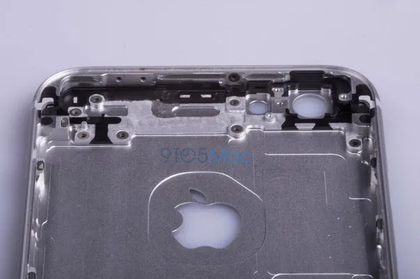 iPhone 6S-in ilk fotoları