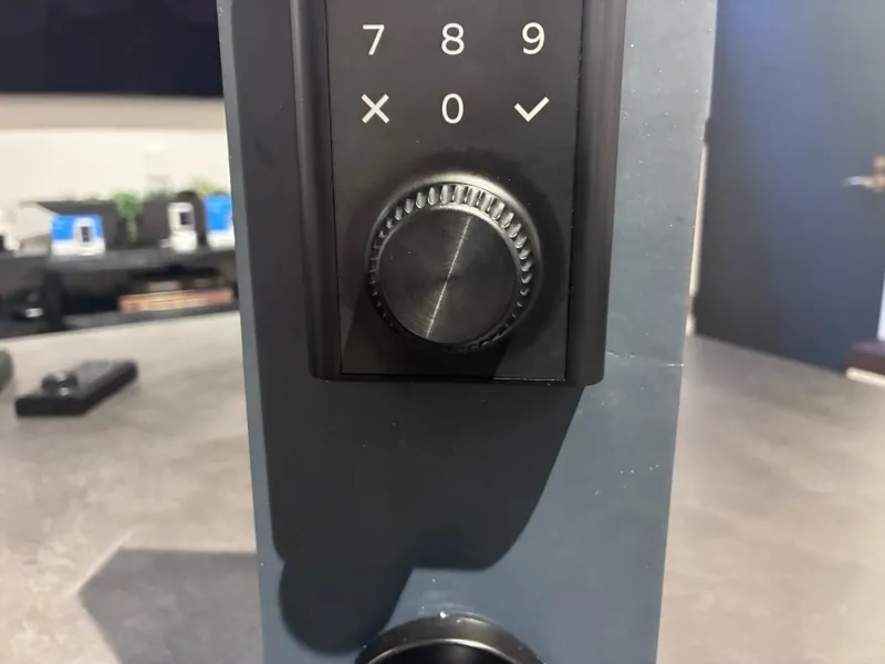 Ring batareyası boşalanda əllə enerji yığan ağıllı kilid təqdim etdi