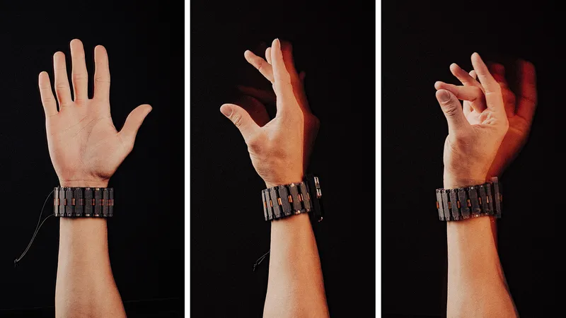 Meta Details EMG Wristband Gestures You'll Use To Control Its HUD & AR  Glasses
