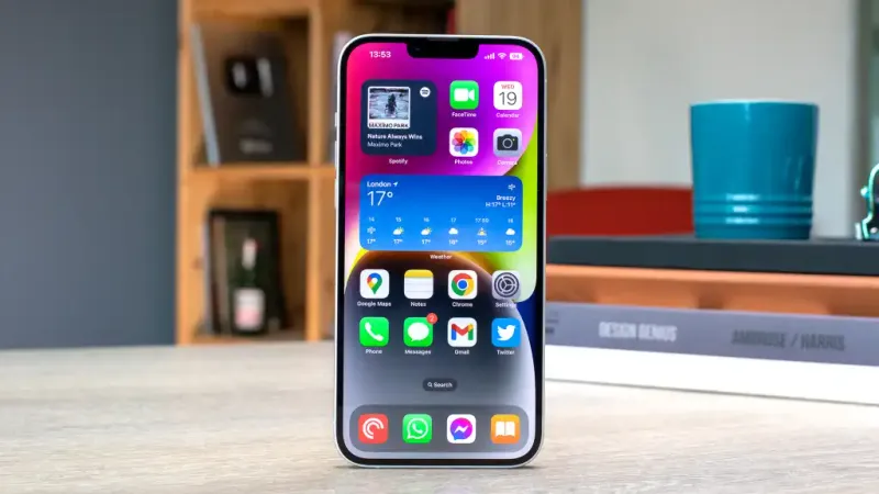 iPhone SE 4