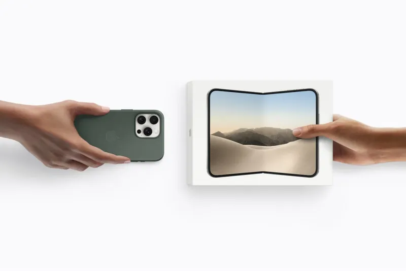 Apple-ın qatlanan iPhone Duo modeli ön sifarişdə dəqiqələrə tükəndi