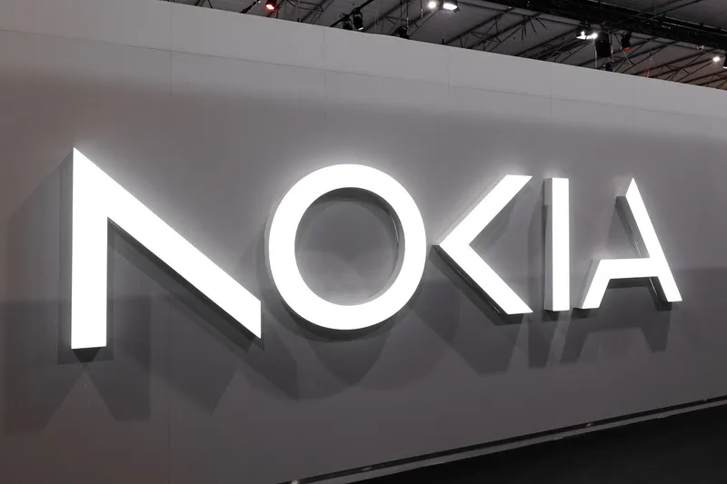 Nokia Sinks on Surprise Loss Amid 'Ongoing Market Weakness'