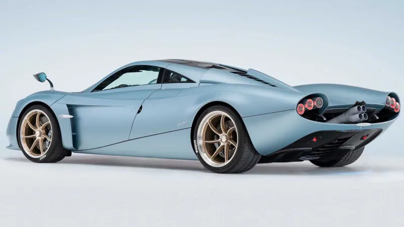 Pagani-Huayra-Codalunga