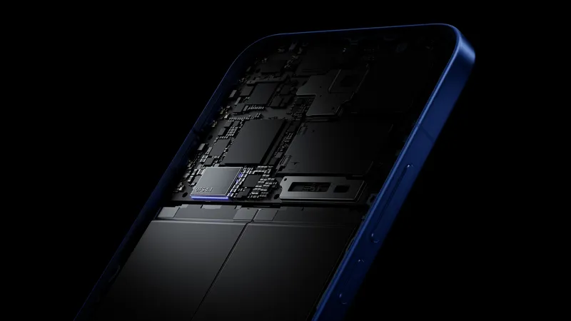 https://static.technote.az/media/posts/content/lrdjzy_Xiaomi_17T_Pro_UFS_DeepBlue_R6.jpeg